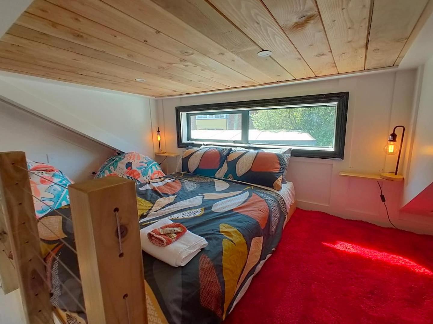 A Stone'S Throw From Town Tiny Home Dunedin Kültér fotó